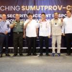 Staf Ahli Bidang Hukum, Politik dan Pemerintahan Binsar Situmorang mewakili Gubernur Sumut, didampingi Plt Kepala Dinas Kominfo Sumut Ilyas Sitorus, secara resmi meluncurkan (launching) Sumutprov-CSIRT di Ballroom Lantai 9 Fourpoint Hotel, Jalan Gatot Subroto Medan, Rabu (14/9). Tim tersebut dibentuk untuk merespons berbagai masalah keamanan informasi dan teknologi. (Foto : Alexander AP Siahaan/Diskominfo Provsu).