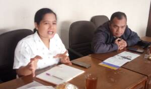 Foto : Kepala LAI Perwakilan Medan bersama Sekretaris Panitia Malam Dana, Pdt Arlison Ginting. (Foto : Dok)