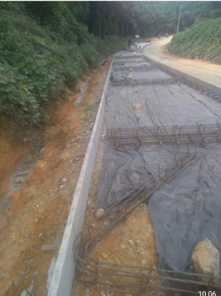 Kondisi dijalan lintas Mahato yang lebih tepatnya jalan dari desa aekraso menuju kecamatan Torgamba kabupaten labuhan batu Selatan