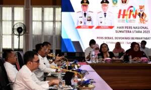 Foto : RAPAT PERSIAPAN HARI PERS NASIONAL 2023.  Kepala Dinas Komunikasi dan Informatika (Kominfo) Provinsi Sumatera Utara (Sumut) Ilyas Sitorus yang juga sekretaris umum Hari Pers Nasional (HPN) 2023, bersama Kepala Dinas Penanaman Modal dan PTSP Provinsi Sumut Faisal Arif Nasution Selaku Ketua III HPN 2023, serta Ketua Persatuan Wartawan Indonesia (PWI) Sumut Farianda Putra Sinik, melakukan rapat koordinasi penyelenggaraan HPN 2023 bersama para perwakilan OPD dilingkungan Pemprov Sumut, Kabupaten Deliserdang, pimpinan BUMD Sumut, serta pimpinan media cetak dan elektronik, di Aula Tengku Ruizal Nurdin, Rabu Sore (11/01).