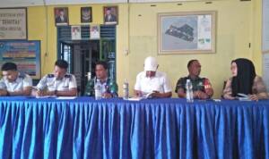 Poto Kades,Pak Camat Datok Tanah Datar, Anggota Dishub, Babinsa dan Perijinan