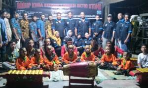 Foto : KSU dan LSU diabadikan saat silaturhami, (18/3/23). (tabloidpolmaspoldasu.com/Ist)