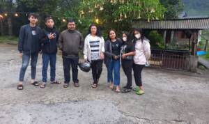 Rendi dan rekan2nya di Pungli saat memasuki Air Panas Alam Sibayak Raja Berneh Rp 20000/satu Unit Sepeda Motor Rabu (29/3-2023)